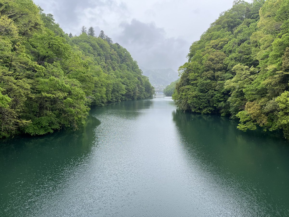 Tappei_0727's tweet photo. たまには橋の上から湖を見るのもいいですね😊
相模湖マスターならどこか分かりますよね❓

#相模湖　#バス釣り https://t.co/ePOQ8D5qGc