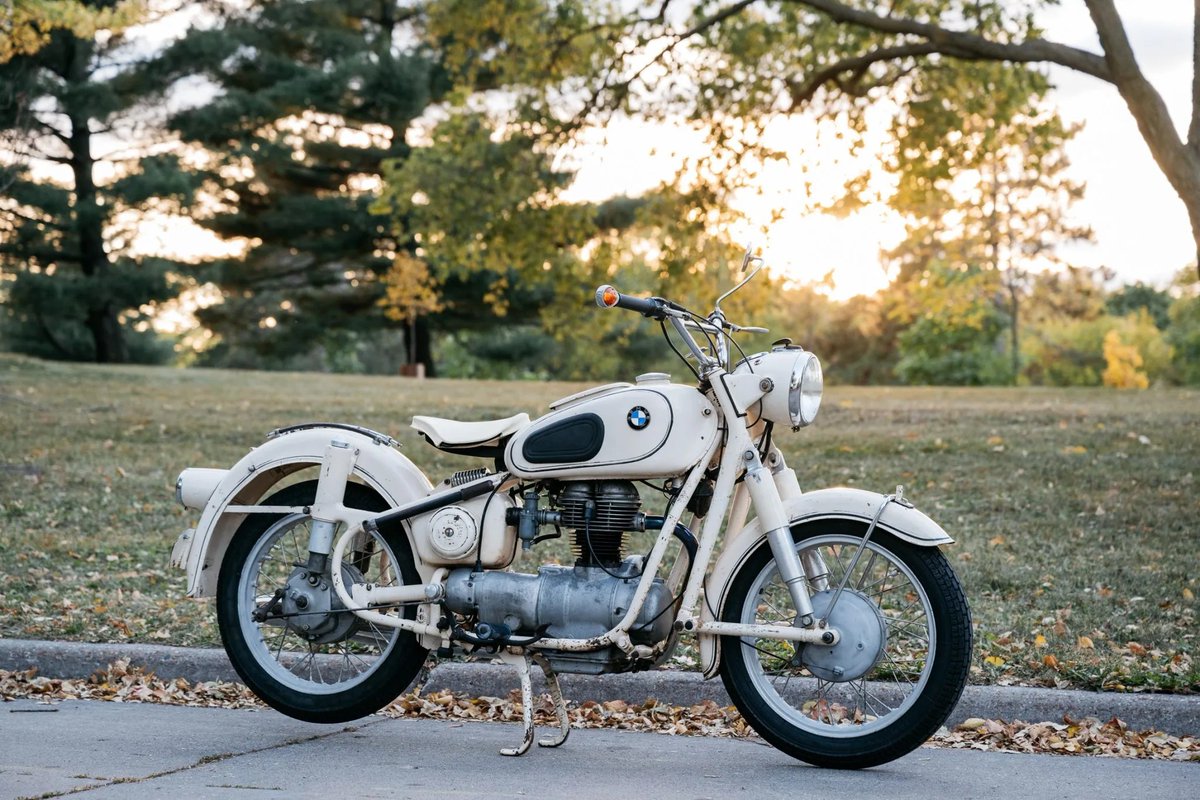 VintageMotorcycles tweet media