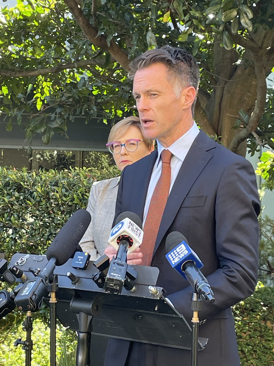 “The status quo is not working” - NSW Premier Chris Minns announces an urgent review of bail laws - raising the possibility that men accused of domestic violence might automatically be refused bail, after Molly Ticehurst’s murder in Forbes. ⁦@10NewsFirstSyd⁩
