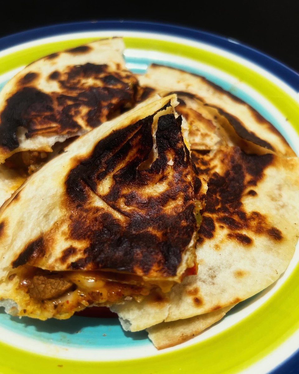 I made Steak Quesadillas for Taco Tuesday!! Wow 10/10 🌮 🔥🔥