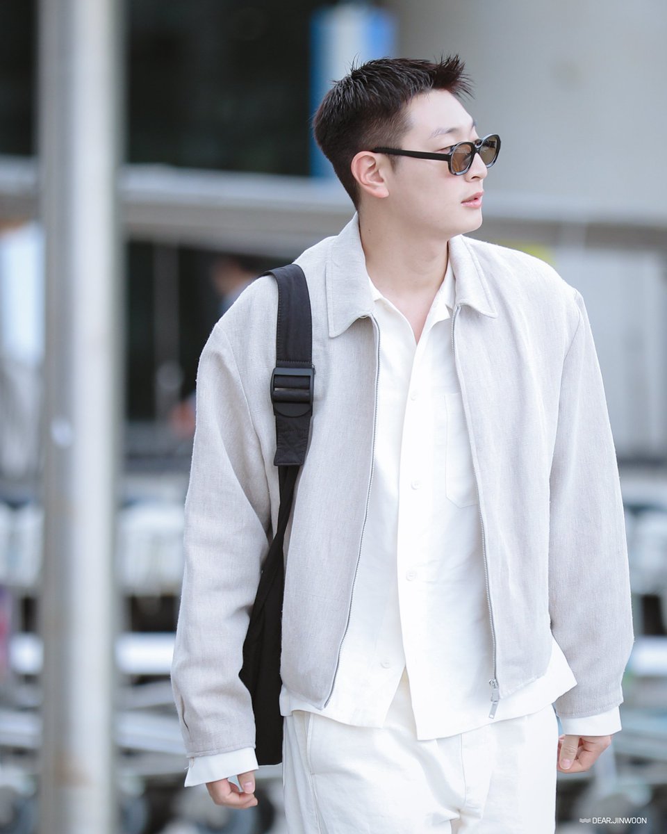 DEAR_JINWOON's tweet image. 240424 입국🛬

#정진운 #진운 #JINWOON