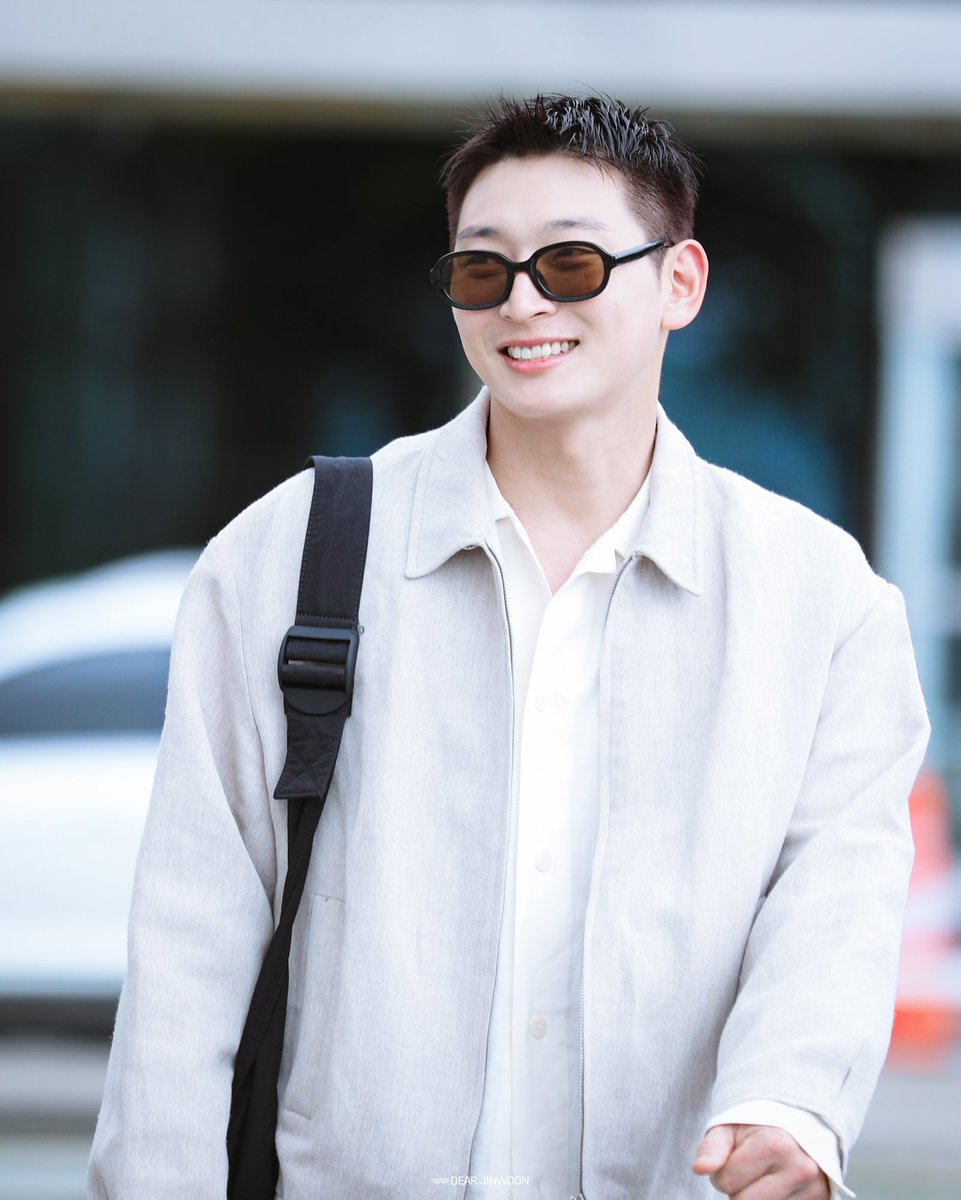 DEAR_JINWOON's tweet image. 240424 입국🛬

#정진운 #진운 #JINWOON