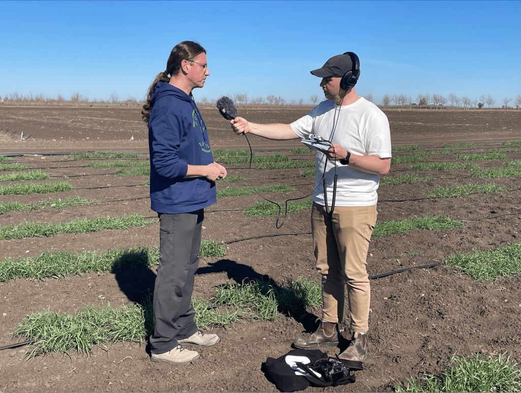 📣 Know a journalist passionate about food security? The Crawford Fund's 2024 Food Security Journalism Award offers an exclusive trip to explore ag projects in developing countries. More 👉 buff.ly/3TSCNAD @AusAgjournos @farmwritersNSW @ruralmedComSant @ruralpressClub