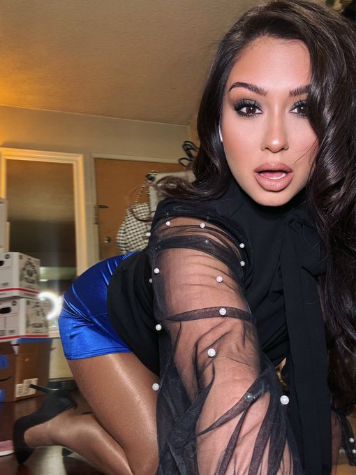 Imagine my surprise when I was down here looking for your dignity and found nothing! Shocking isn&rsquo;t it&hellip;to<a href="/tag/feet"class="tags"><span>#feet</span></a>