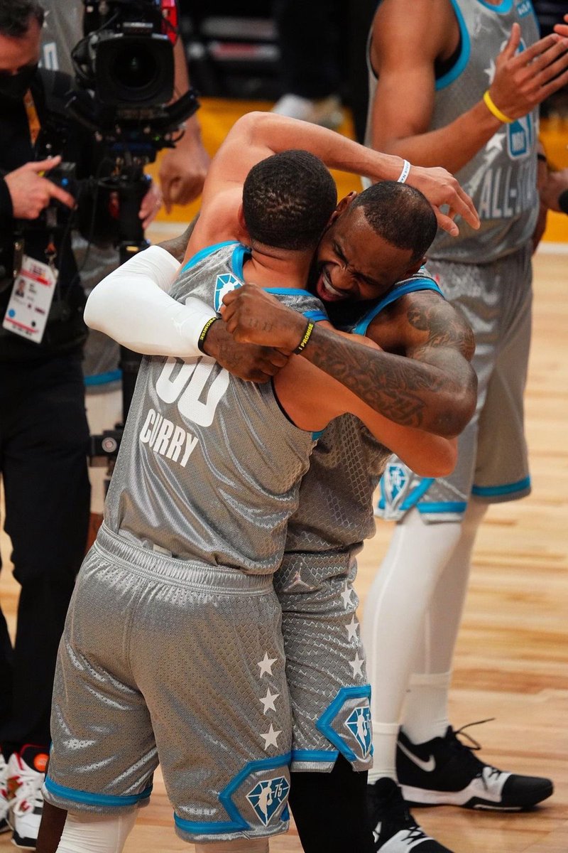 Will LeBron & Steph have convos of teaming up behind closed doors during their Paris 2024 Olympic run?