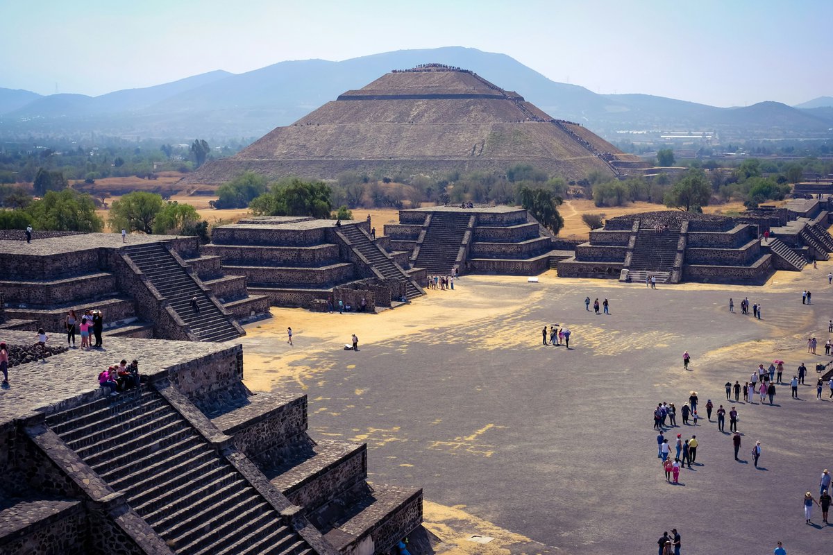 GoWithGuide's tweet image. Where in the world is #gowithguide today? We’re in #mexicocity on a tour of the #pyramids of #teotihuacan with nature and outdoor lover and local guide Hilary D. who linked up with traveler Regina B.
Hilary D. (tour guide) check her out here!gowithguide.com/supplier/48342