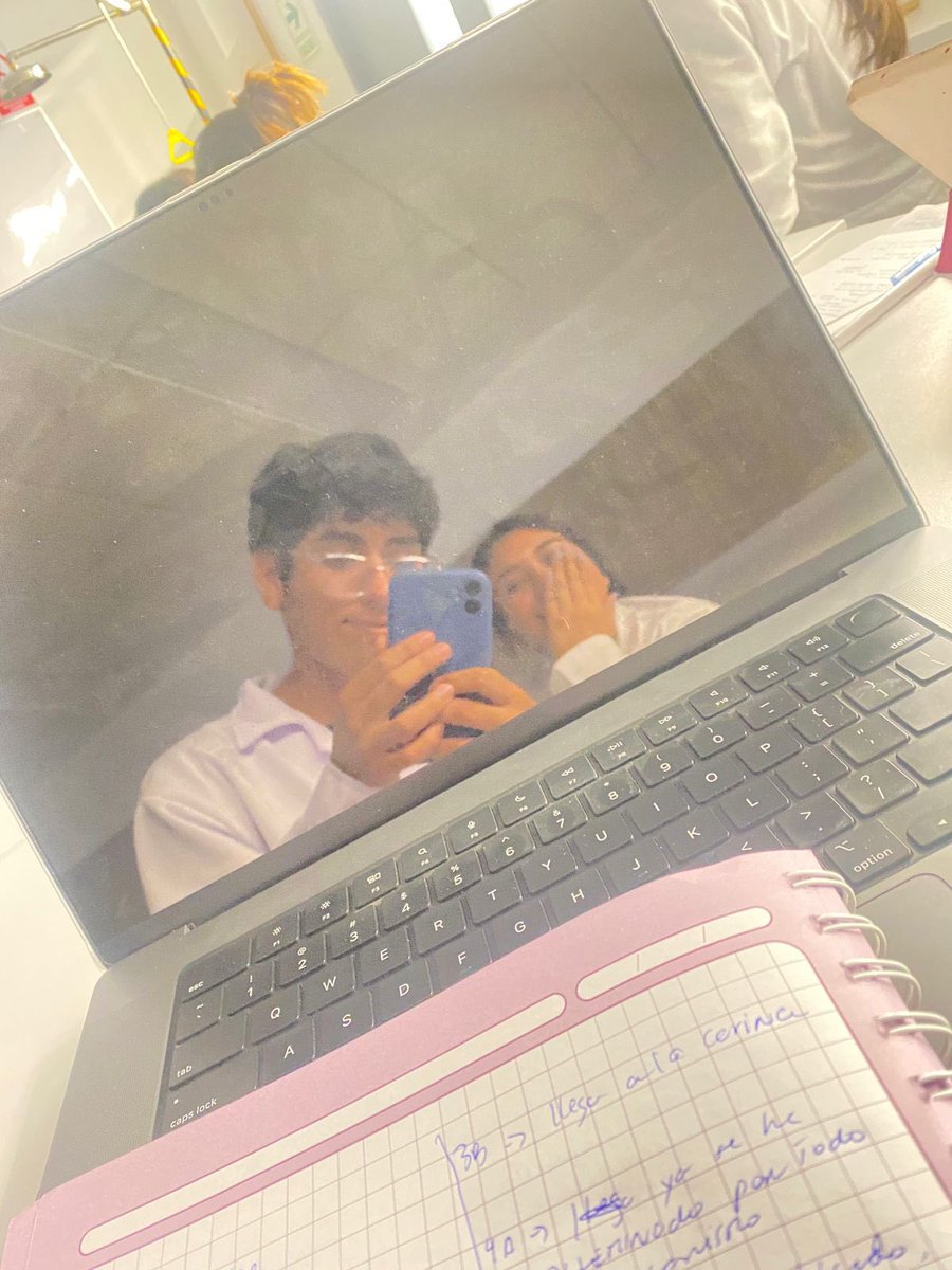 kathMio's tweet photo. No me hace falta nada cuando estoy rodeada de personas tan lindas<3 https://t.co/d4QrJBMeuy