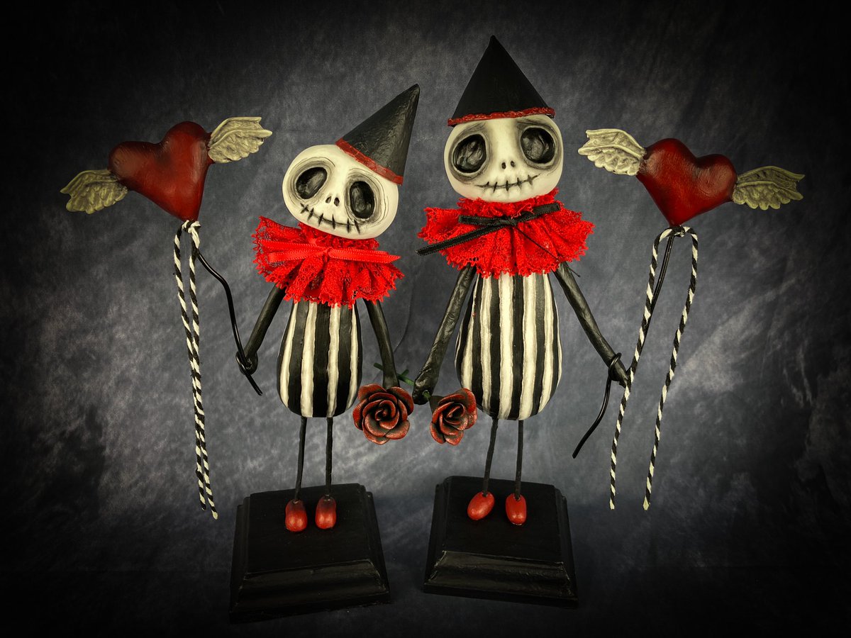Love Skelly’s available in my Etsy shop 

damnatodolls.etsy.com
#EarlyBiz #etsyfinds #TheCraftersUK #MHHSBD