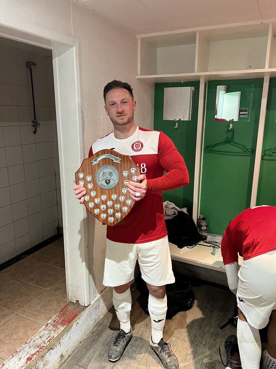 Jayson_pring9's tweet photo. Cup winners 5-0 win 1 down 2 to go 🏆 https://t.co/6RUBMAzYzH