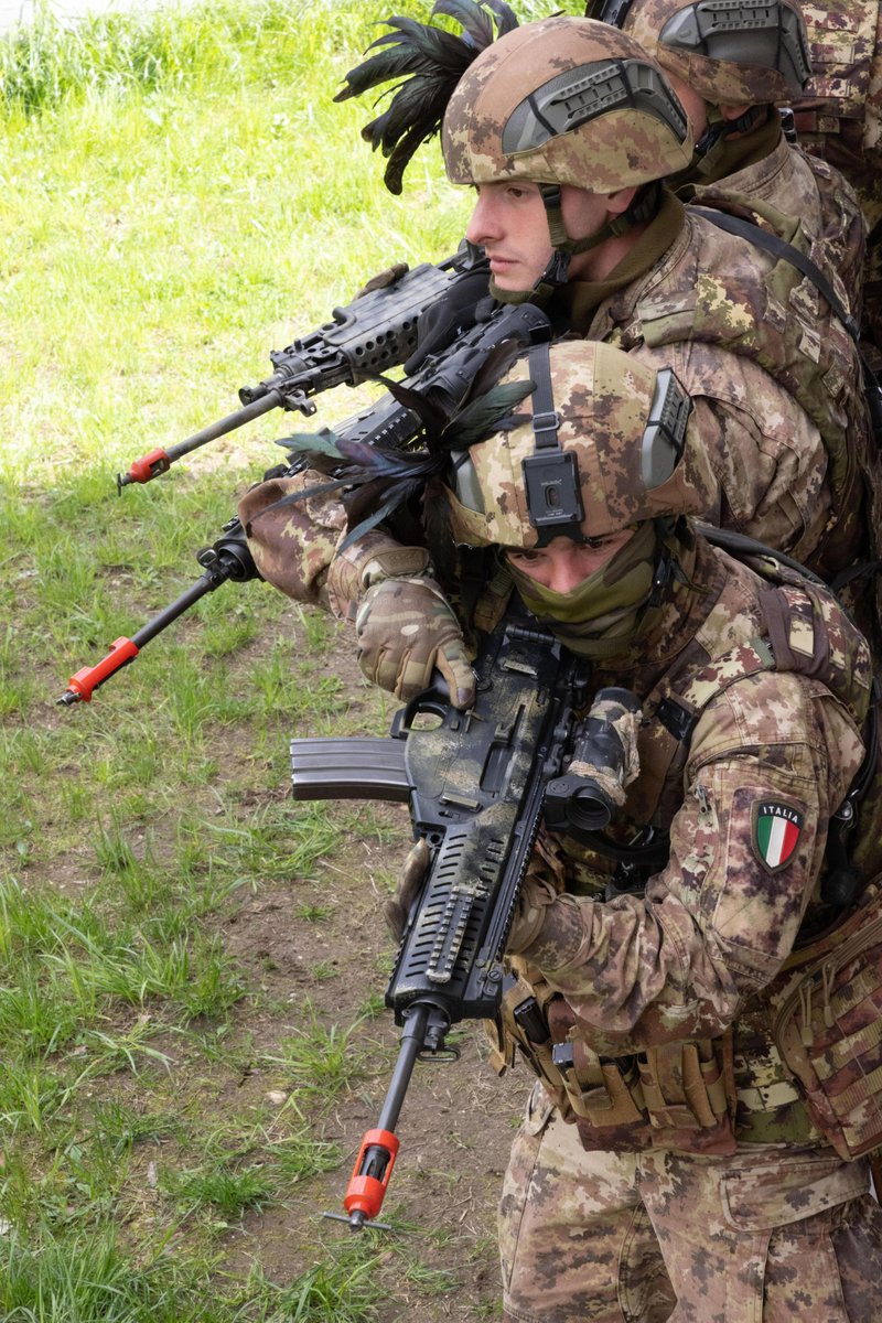 #KnowYourDefender (s)

Meet our friends w/ the Esercito Italiano (Italian Army) assigned to 12th Company Draghi, 8th Bersaglieri Regiment, Bersaglieri Brigade 'Garibaldi,' who are #training alongside 🇺🇸 and other @NATO #Ally and #Partner nations during #SaberStrike 24.

#LSGE24
