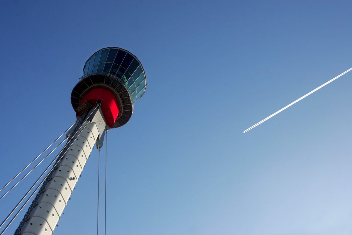 Good morning and welcome to Heathrow Airport. As always we're on our keyboards ready to assist with any airport related queries. Anything you need to know? - Our inbox is always open! 📥