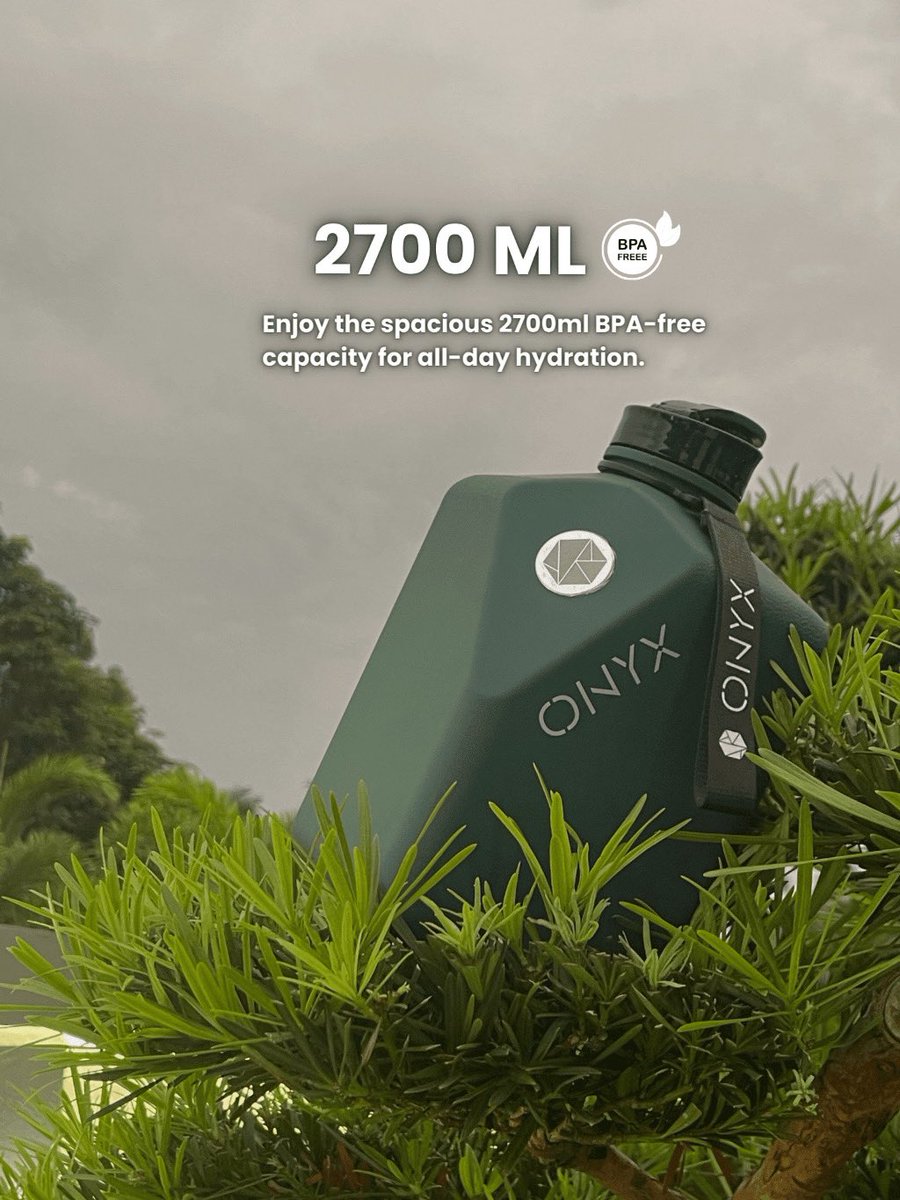 Shakoo___'s tweet photo. Botol air paling smart tahun 2024🔥😮‍💨

Ni dia botol magnetic tripod yang paling premium aku pernah jumpa.Finishing dia sangat lawa😍Boleh tampung dalam 2700ml air tau.

Setiap pembelian akan dapat free magnet untuk phone korang🤗

Link👇🏻
https://t.co/YcNxxZ087W https://t.co/moRTMMuokU