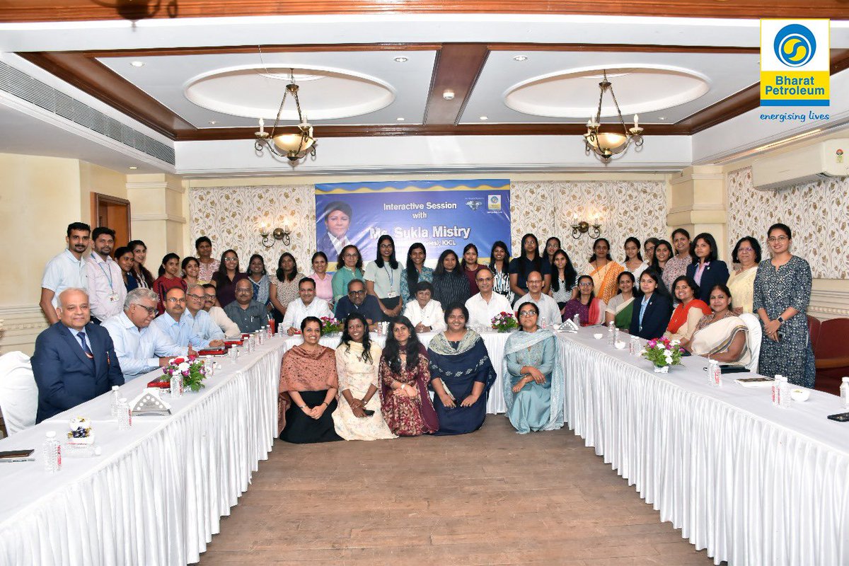 Shri Sanjay Khanna, Director (Refineries) BPCL, along with officials from BPCL Refineries, hosted Ms. Sukla Mistry, Director (Refineries), IOCL, on 21st April, 2024, in Mumbai to acknowledge her contributions to oil and gas industry. The event provided a unique opportunity for