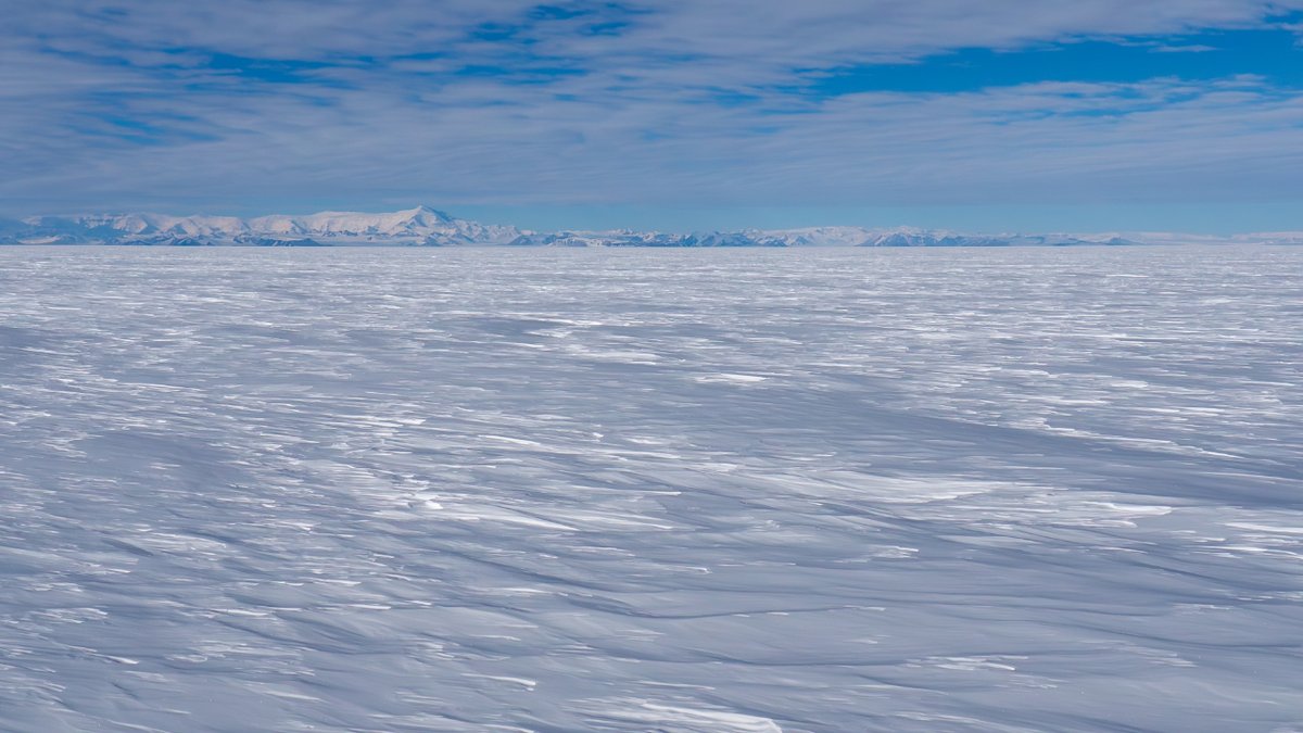 It’s not too late to save the West Antarctic Ice Sheet! Computer modelling found that the past retreat of the ice sheet at the Siple Coast was driven by deep ocean mixing – we can prevent it happening again if we curb emissions.  👉i.mtr.cool/dcrabzoodp