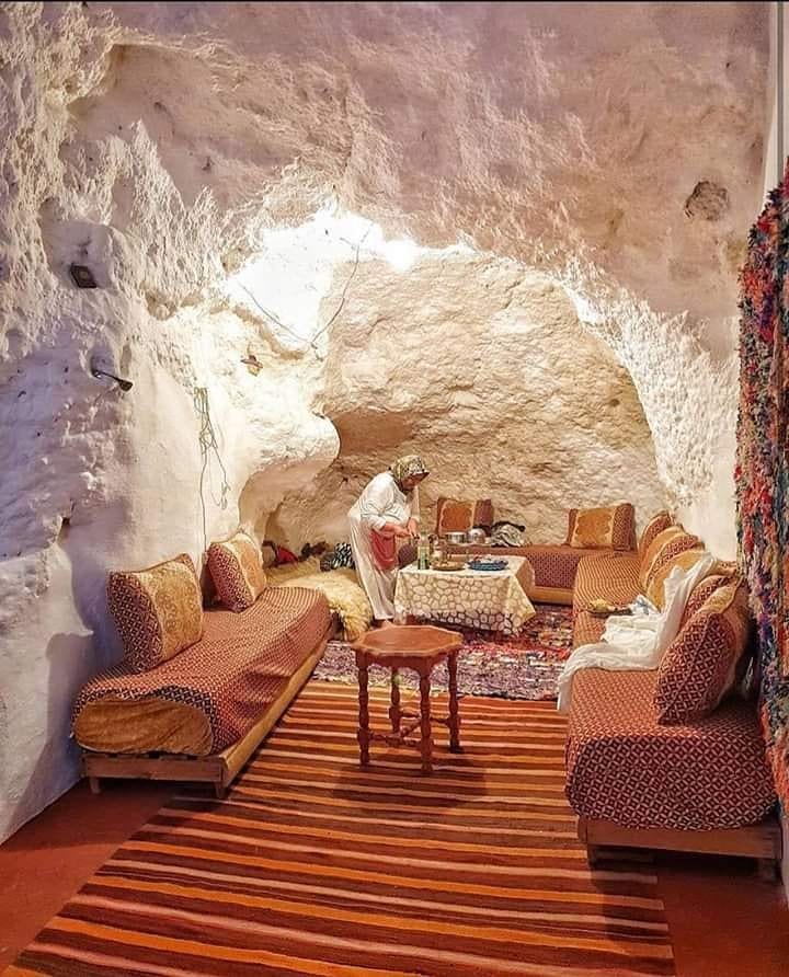 Homes carved into the rock of Bhalil village, Morocco 🇲🇦, blend seamlessly with the landscape, showcasing the ingenuity of local architecture and offering a unique glimpse into centuries-old traditions.

#ThisIsAfrica #VisitAfrica