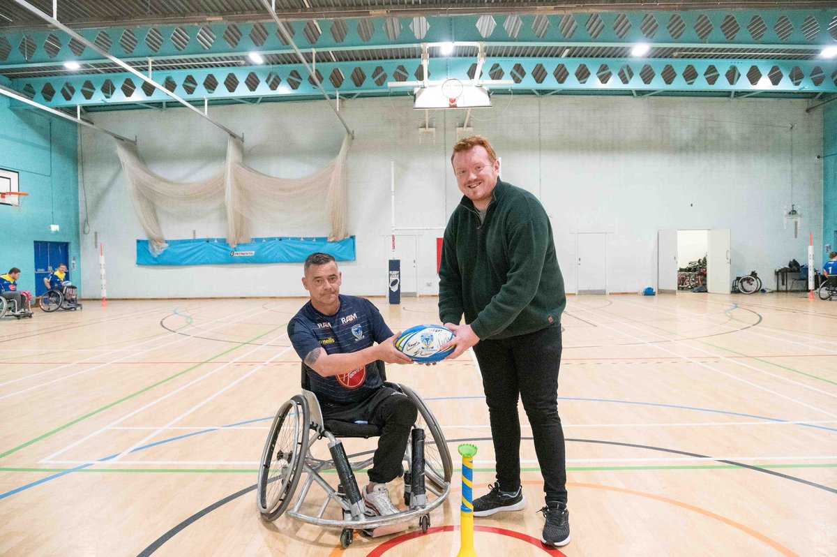 Congratulations to our raffle winner Josh, who couldn’t make it to Saturdays game so instead came down to our wheelchair friendly yesterday against Salford, to receive his Warrington Wolves signed ball from Wheelchair Captain Paul Prince.