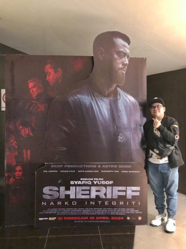 Terbaik,Mantap & Padu..9/10..@syafiqyusof 🎥🎬🚓🚔🚨🔥✨🤩👍 

#Sheriff #NarkoIntegriti #TakSemuaBolehSettle #DemamSheriff #AstroShaw #SkopProductions #SembangEntertainment #MovieRecommendations #KongsiBersama #KongsiCerita