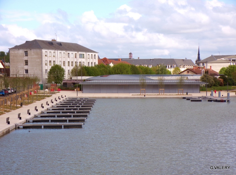 Montargis, Loiret (nouveau port Saint Roch)