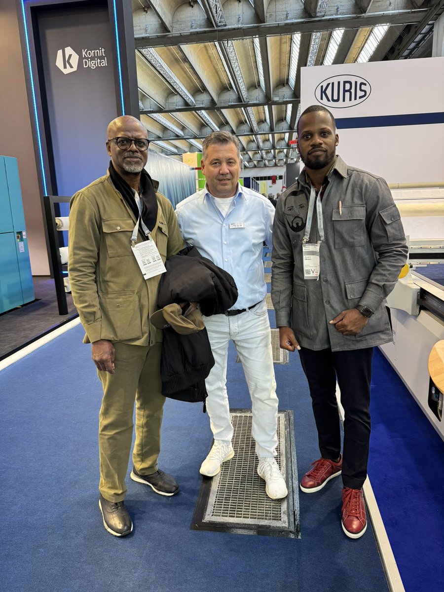 auguy_okasol's tweet image. Nous allons tout faire pour rester au top 🙏. 
Que Dieu nous accompagne.
La griffe au Maître 🔥🔥🔥 @okasolsas @sergeokasol1 
#Texprocess 
#techtextil
#Frankfurt
#Allemagne