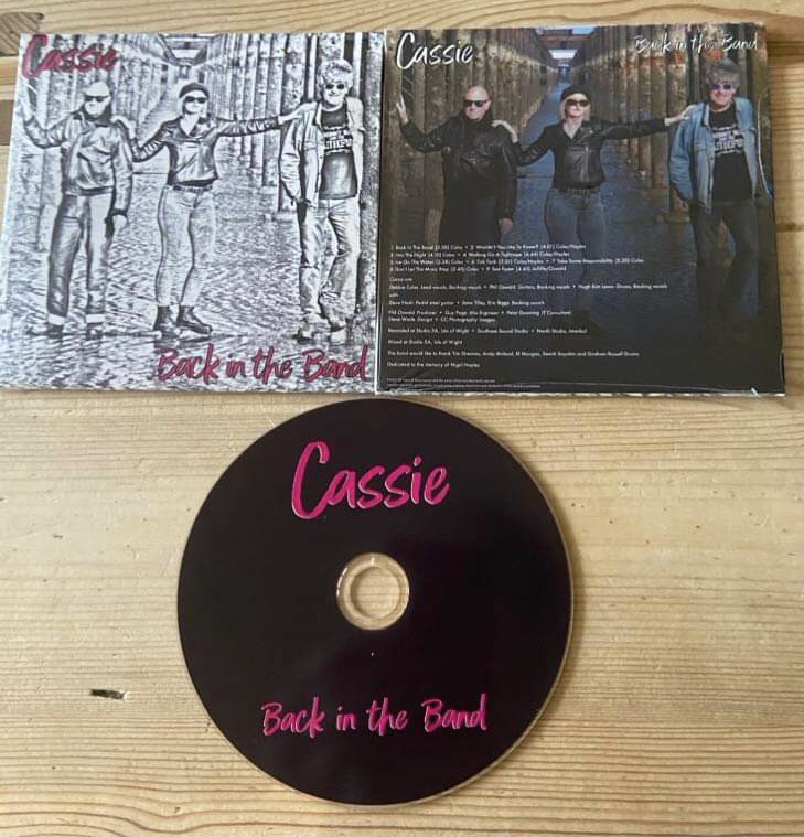 Cassie23 tweet media