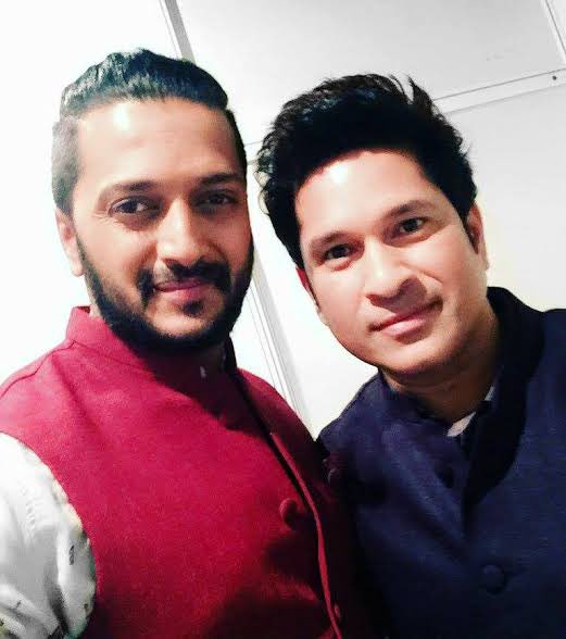 Riteishd's tweet photo. To the man who has inspired a generation and still continues to do so. Happy Birthday Dearest @sachin_rt - #SachinSachin all the way - GOAT https://t.co/k6CCN58mgg