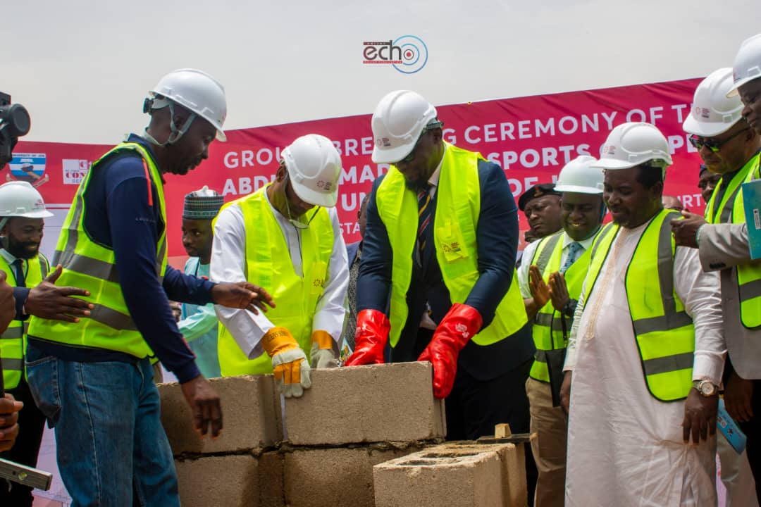 NUGA 2024: Unijos flags off construction of N250M Abdul Samad Rabiu Sports Complex  

unijosecho.ng/2024/04/23/nug…

#UnijosEchoNews #CampusNews