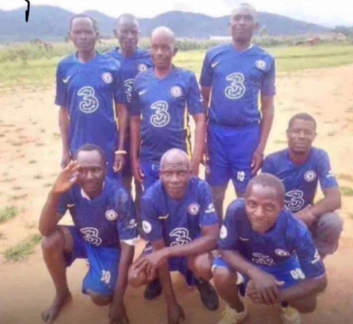 A rare picture of the Chelsea team that played against Arsenal yesterday. Woto woto seasoning 😅😅
