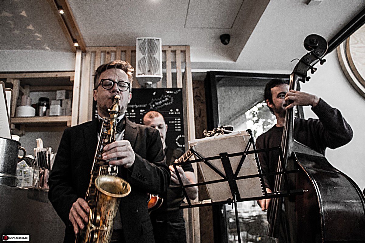 IT : ΕΣΤΙΑΤΟΡΙΟ ΜΕ ΣΤΥΛ (itrestaurant.gr)

Tους χώρους του εστιιατορίου It τους γνωρίσαμε για πρώτη φορά στο project της προώθησης του βιβλίου του Nomad Chef Andreas Lagos 

Τους Ανθρώπους του και τα πιάτα του τα γνωρίσαμε και τα χαρήκαμε ως πελάτες.