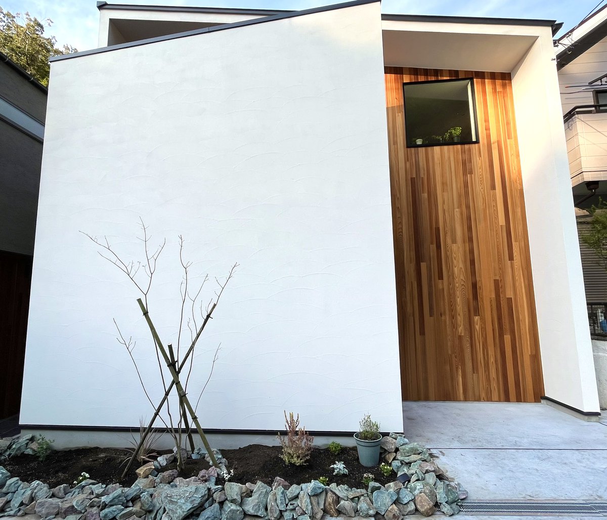 「渡辺篤史の建物探訪」に弟の家と2軒で取材していただきました！
防音室もご覧いただき演奏も聴いていただきました。
#建物探訪