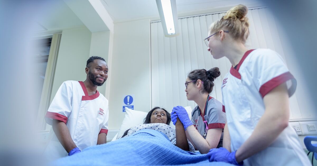 30 Y9&10 students took time out from lessons to find out more about the diversity and role of the clinical professions for nursing and midwifery. 
It was a great opportunity to listen to real professionals and learn from them ahead of pursuing careers in the sector #ProudToBeOADV