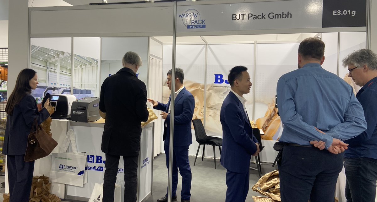 On the first day of the #WarsawPack, We're still here today at Booth Hala E-E3.01g, ready to share our insights on protective packaging. Join us and let's discuss! #PackagingSolutions #LockedAir #LockePaper #SustainablePackaging #ProtectivePackaging