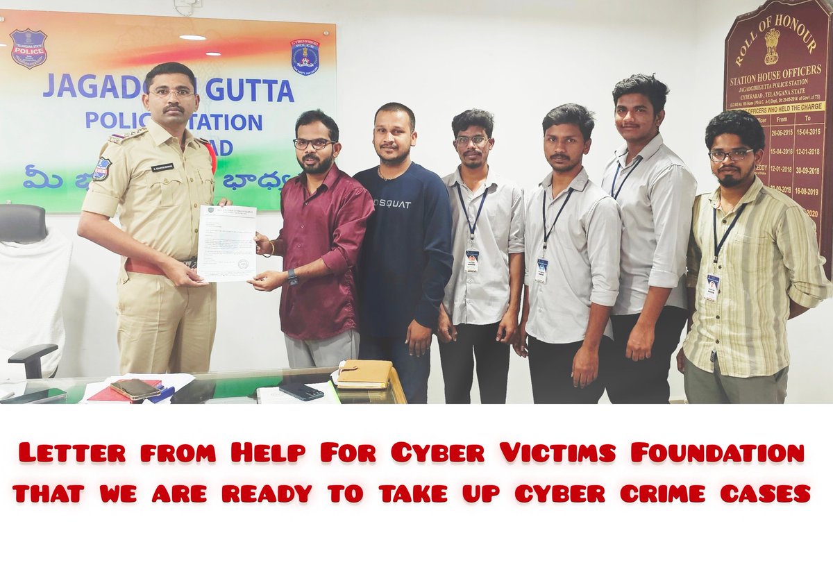 HFCVFoundation's tweet photo. Met Kranthi kumar SHO Sir👮🏻 @ Jagadhgirigutta Police Station, Gave letter from Help For Cyber Victims Foundation by CEO & Founder of HFCV, HTC, SCH - Puli Aravind Kumar👨🏻💻 That we are ready to take cybercrime cases, We keep case details Confidential and Help the police🕵🏻#Hfcv https://t.co/3jh7v4hJgk