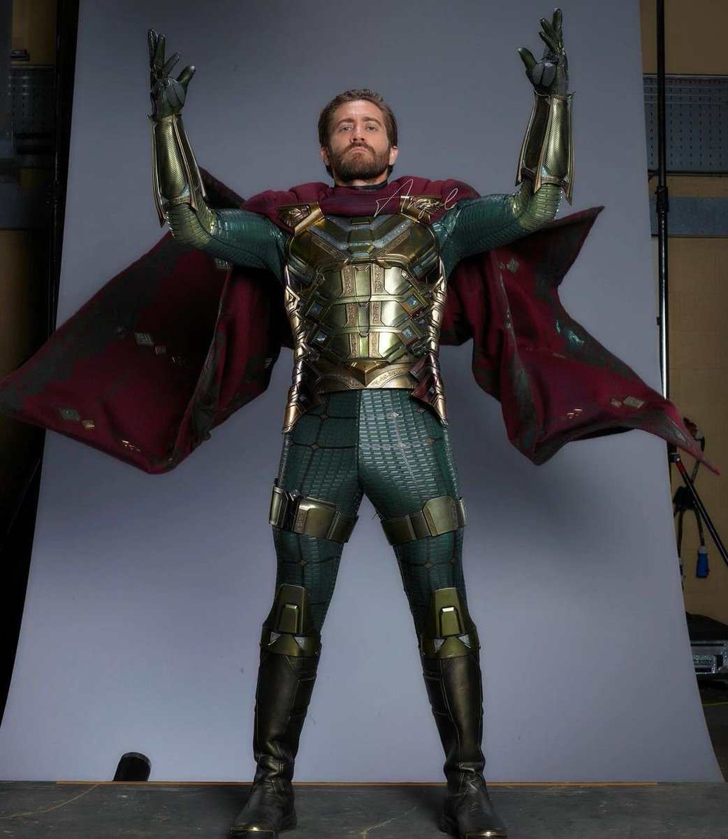 You are my superhero because when I think about you, you save me every time from my black holes of my mind and, all can restart. #jakegyllenhaal #mysterio #spidermanfarfromhome