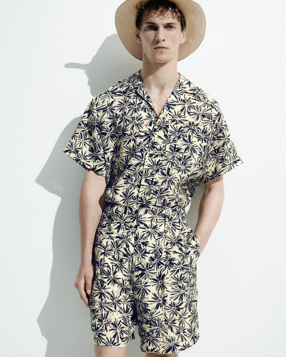 kendam_com's tweet image. Loro Piana Resort 2024 collection lookbook (19 outfits) kendam.com/news/lookbooks…

#LoroPiana #Resort2024 #Lookbooks #Fashion #Kendam