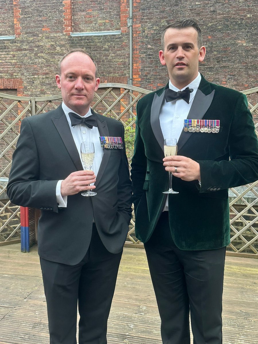 Great night at St James’s Palace celebrating the career of a fine Welsh guardsman. Darren Pridmore the original grey beard. My first dinner in Jimmies and some fantastic history up there.