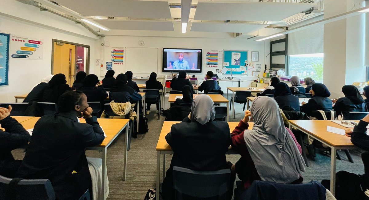 Thank you to @NHSSYICB for an informative session on careers in nursing and mental health. Scholars loved hearing from the nurses and midwives who joined the call 🤩