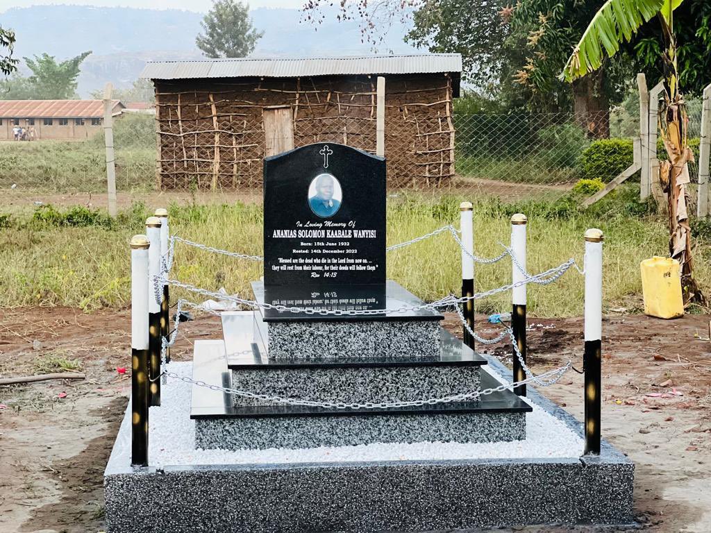 For The best grave finishings.Whatsapp 0740092659 or call 0755806346
#rip #restinpeace #kampala #uganda #fyp #grave
#gravefinishing #2024 #uganda #tombstone
#trending #viral #happeningnow #viral #fyp #ugandatiktok