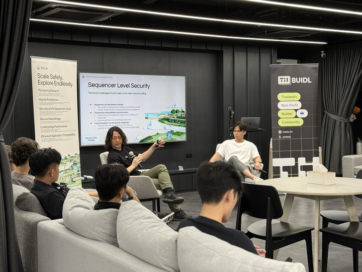 Zircuit's tweet photo. 💚 ty to everyone who joined our very first Zircuit Meetup in Bangkok

so fun chatting with everyone! hope to see you again soon 📷 https://t.co/FLEYm1ELB8