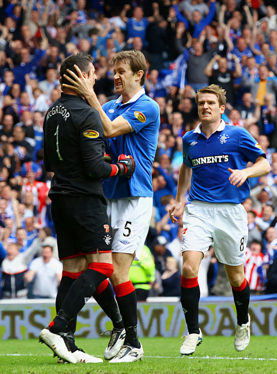 🗓️ #OnThisDay 2️⃣0️⃣1️⃣1️⃣ : #Rangers stay 1pt clear with 4 games left, after a 0-0 draw with Celtic at Ibrox[50k]. Allan McGregor saved a crucial late penalty. The Title was Celtic's to lose as they'd a game in hand but they lost it and we went onto win #3IAR on the last day by 1pt.