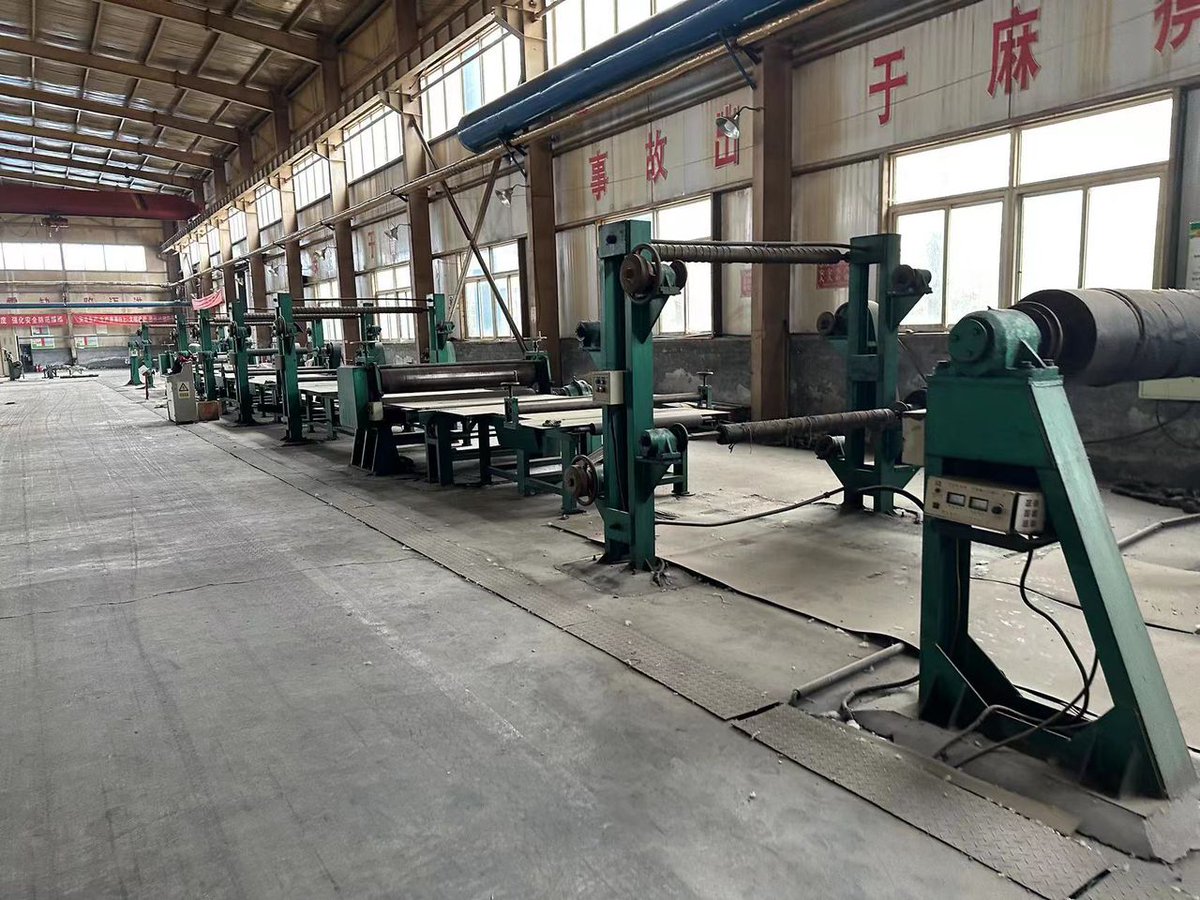 Pre-Owned Rubber Conveyor Belt Building 
Machine finish Belt 2000 mm
#ConveyorBeltProduction
#RubberConveyorBelts
#IndustrialBelting
#MaterialHandling
#RubberProcessing