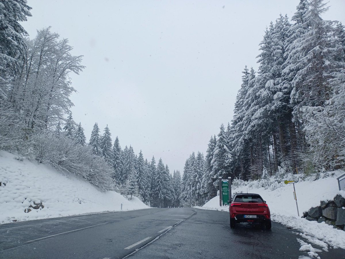 Hamish McGowan (@hamishmet01) on Twitter photo Experiencing climate extremes first hand from +30°C to -5°C and 30cm of new snow near Villach, Austria in mid-April makes for a very “messy” snowpack! <a href="/snow_d0c/">Andrew Schwartz</a> <a href="/ajw42/">Andrew Wiebe</a> <a href="/NikCallow/">Nik Callow</a> <a href="/IPE_CSIC/">Instituto Pirenaico de Ecología</a> Experiencing climate extremes first hand from +30°C to -5°C and 30cm of new snow near Villach, Austria in mid-April makes for a very “messy” snowpack! <a href="/snow_d0c/">Andrew Schwartz</a> <a href="/ajw42/">Andrew Wiebe</a> <a href="/NikCallow/">Nik Callow</a> <a href="/IPE_CSIC/">Instituto Pirenaico de Ecología</a>