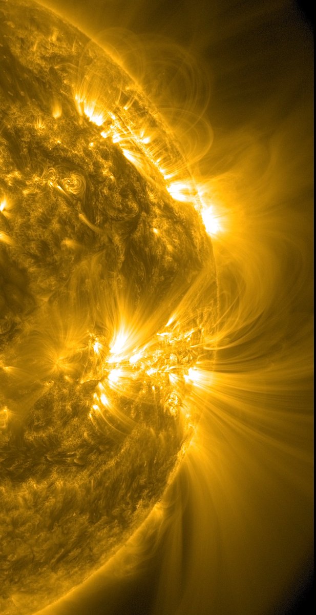 Guten Morgen zusammen - wie immer mit einem aktuellen Bild der Sonne via Satellit SDO.