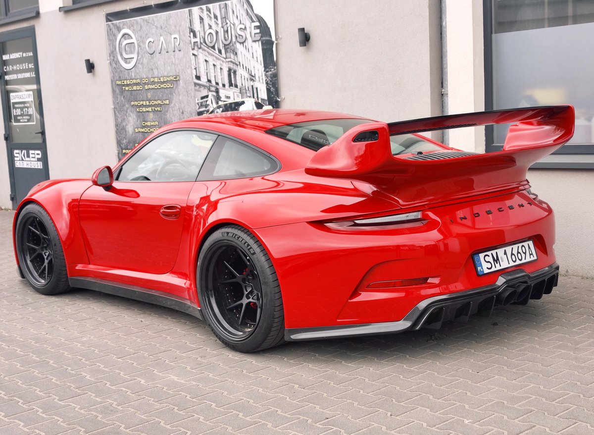 OliWojowniczka's tweet image. #MotOlivka dzień bardzo dobry, mamy już środę i takie rarytasy w Łodzi. Porsche #indecent Miłego dnia 🌞