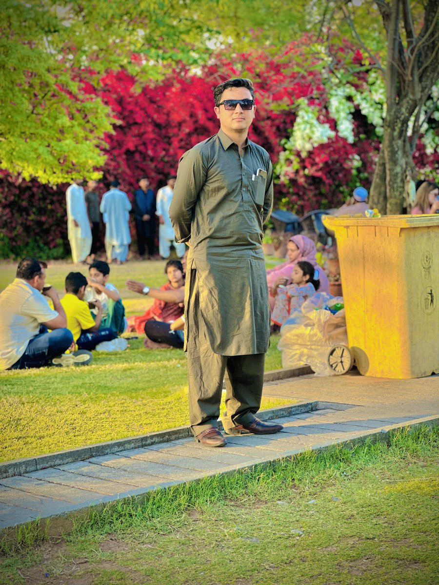 Hamza Khan tweet media