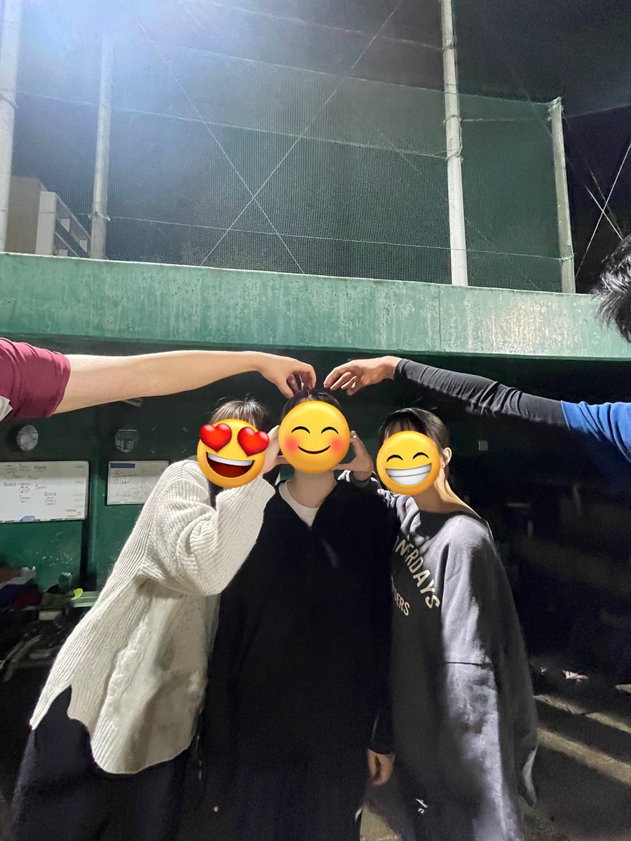 jichi_softball's tweet photo. こんにちは！自治医科大学ソフトボール部です🥎
昨日の勧誘練では新入生が9人も遊びに来てくれました😍😍😍😍😍😍😍😍😍

そしてなんとっっっっつつつ！！！
2人の1年生が入部宣言をしてくれました🎊🎊

明日、木曜日が最後の勧誘練になりますので、たくさん遊びに来てくださるのを待ってます😗😙😚😘 https://t.co/zKugeVfDMH