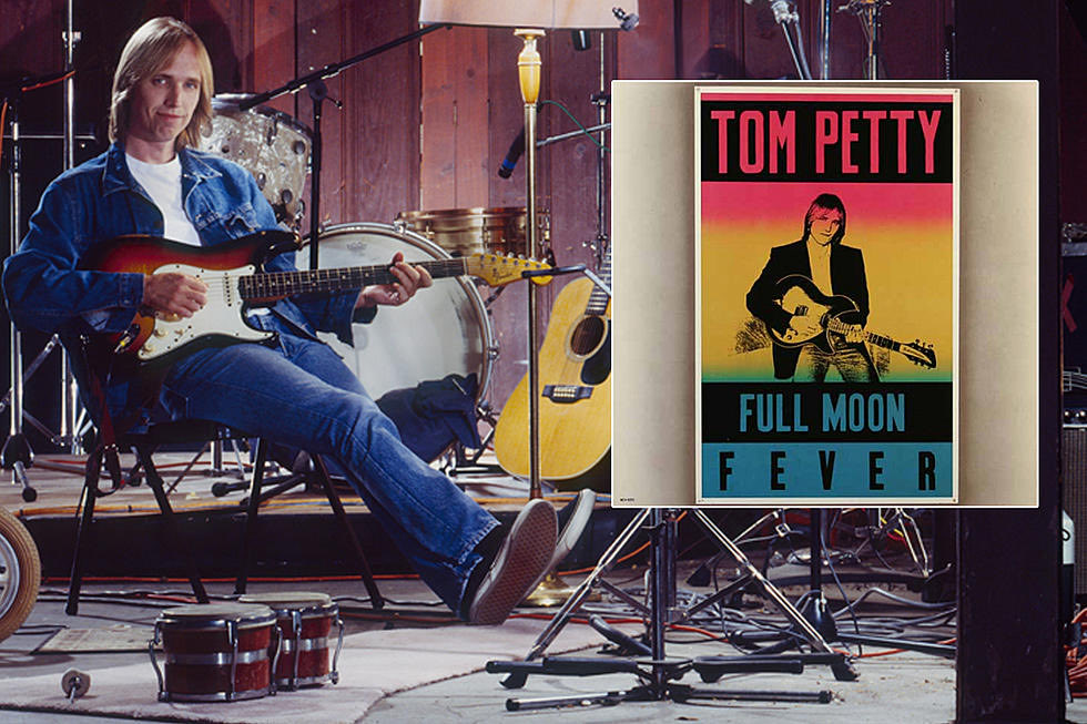 Happy Birthday to Full Moon Fever. Album released this day in 1989 by Tom Petty. His 1st solo album. It features contributions by George Harrison, Roy Orbison and Jeff Lynne. Critically acclaimed and hugely popular, it was certified 5 x Platinum in the US #TomPetty #History 🎸