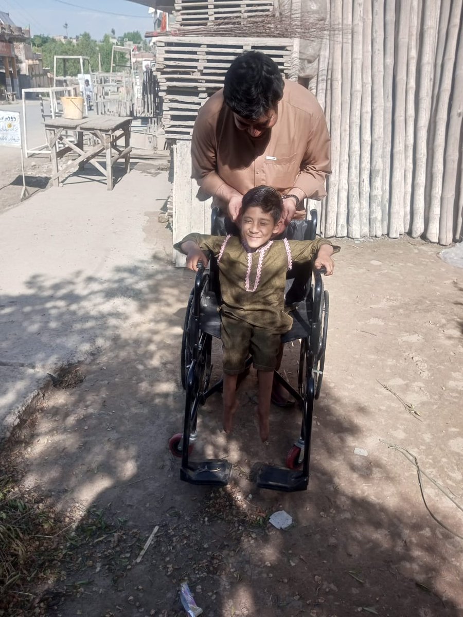 Wadood_162's tweet photo. Alhamdulillah,  we handed over three more wheelchairs to the poor and differently able person's of district malakand .
 Inshallah, our voluntary services for the humanity in kpk and merged districts will continue like this.
#pya_for_huminity # #disabilities #specialperson # https://t.co/8aziuamttn