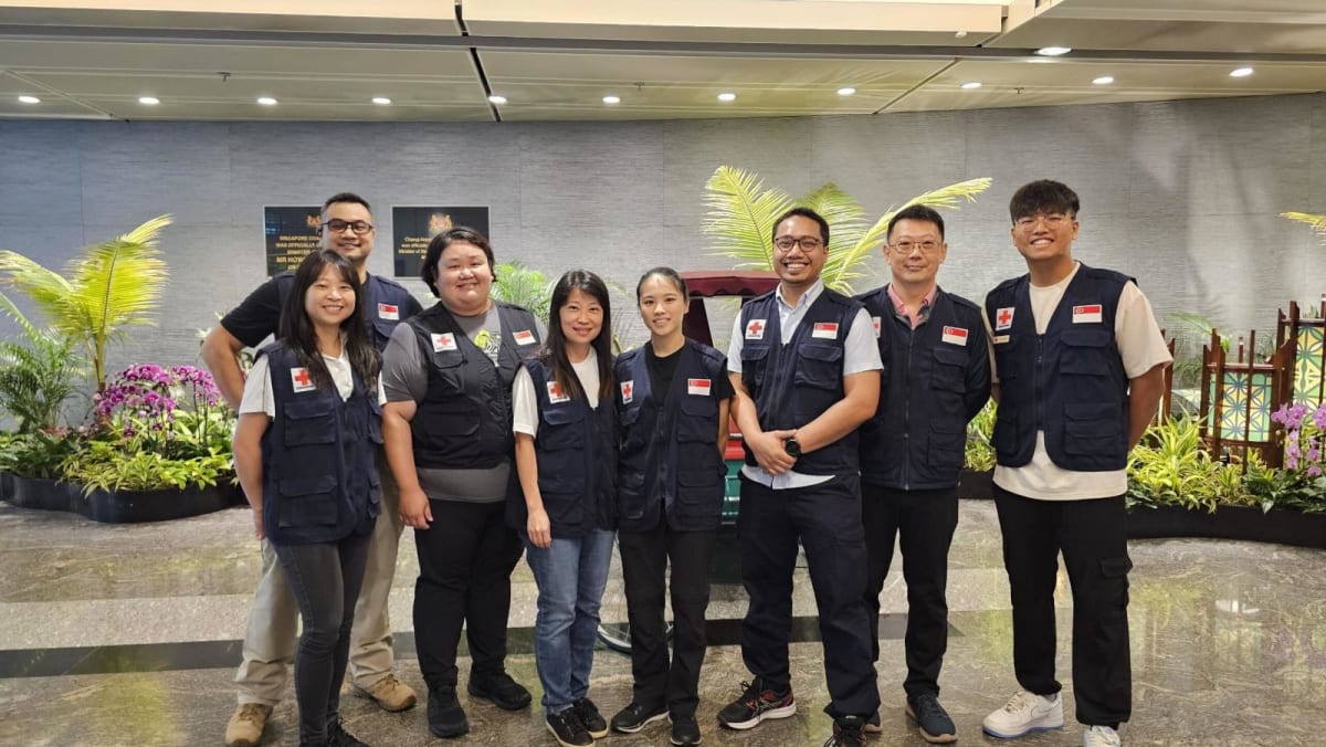 ChannelNewsAsia's tweet photo. Civilian volunteers deployed for the first time by Singapore Red Cross to help Gaza relief efforts https://t.co/wbVlzqJFCs https://t.co/R5t0WQxKVv