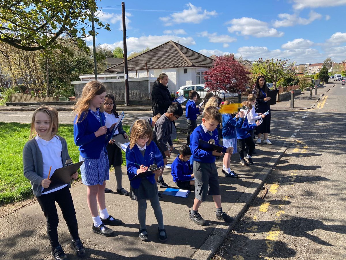 BraidbarPS's tweet photo. During Earth Week, P2 completed a traffic survey. They are learning about data information and completed a tally chart. They will use the results to make a graph using Excel. #EarthWeek #ReallifeMath https://t.co/jBZ9WHDu8j