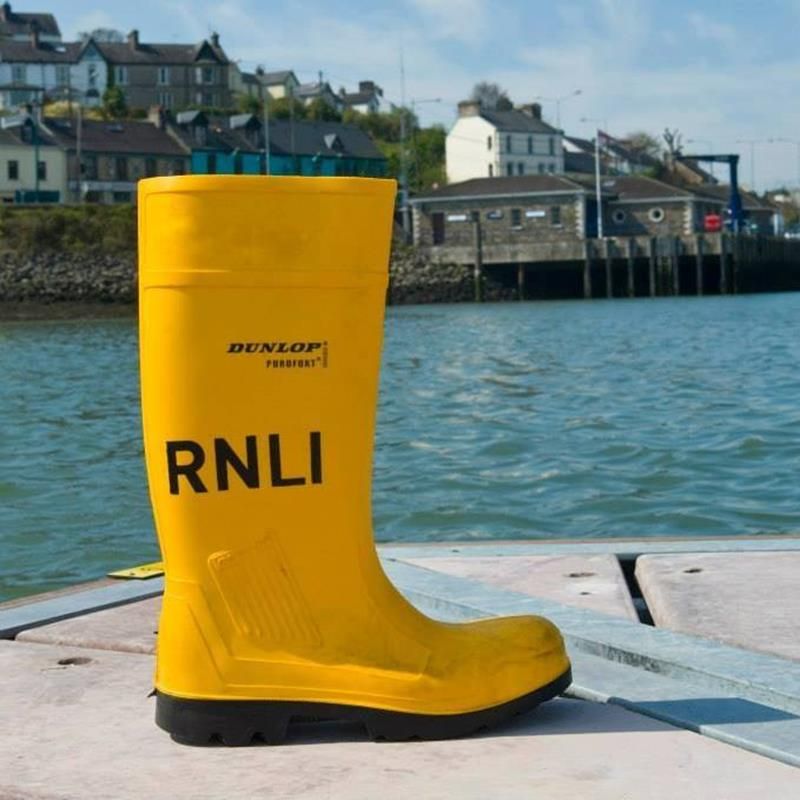 Do you have any children's welly boots (especially yellow ones) you no longer need? We hope to have a welly throwing event soon, and want as many ages to join in - but need more boots ready to throw! Drop them at our lifeboat station - Wed 7pm-9pm or Sun 10am-11am #RNLI #Wellies